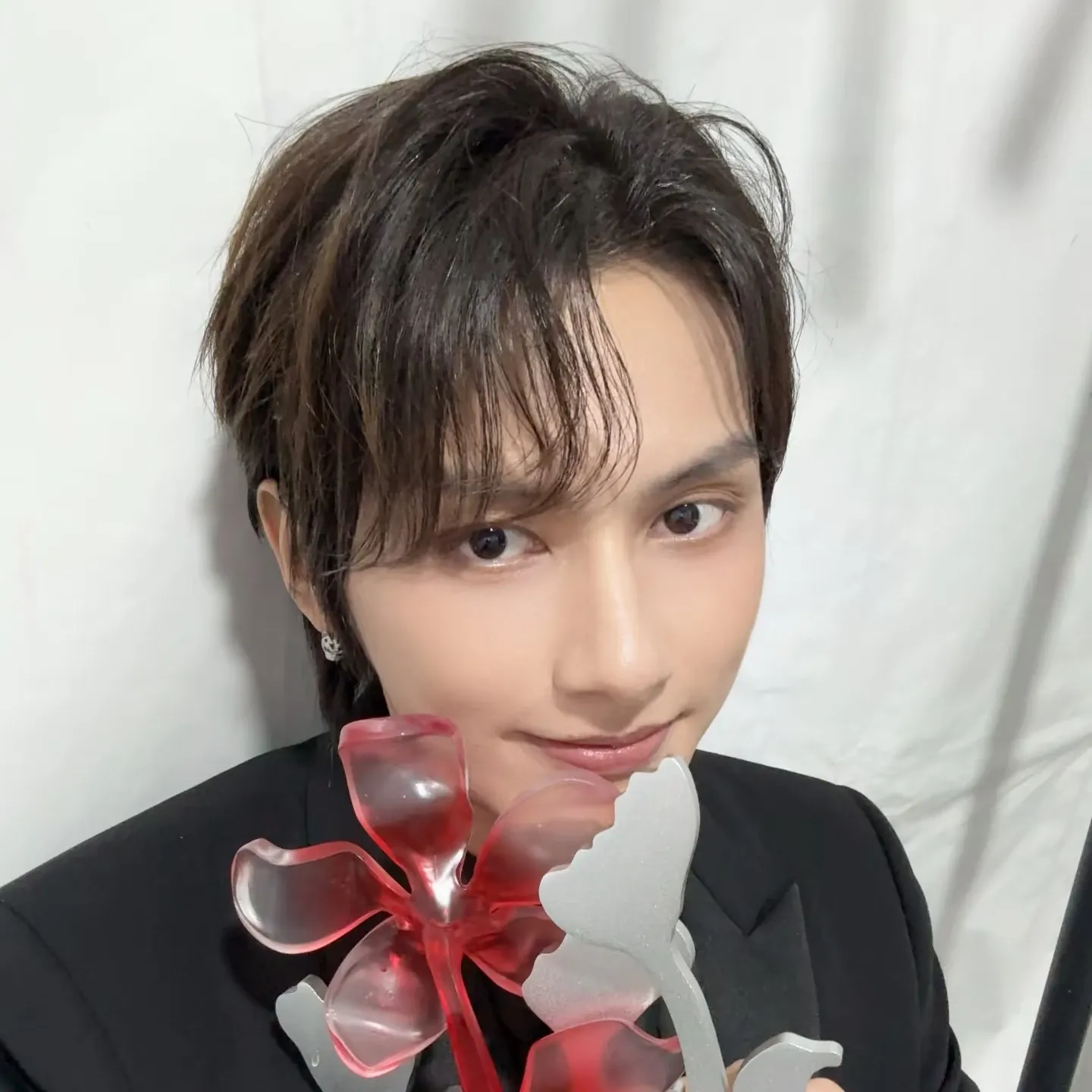 A moment captured by Jun (SEVENTEEN)'s fan