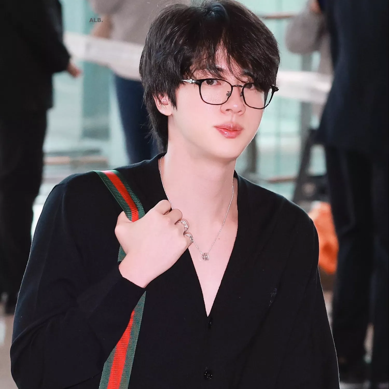 Momen yang diabadikan oleh penggemar Jin (BTS)