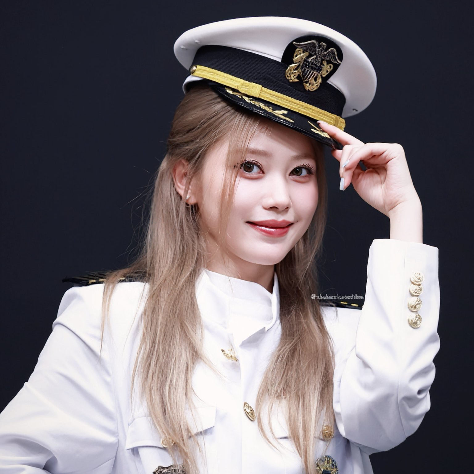 Behind-the-scenes cut of Xiao Ting (Kep1er)