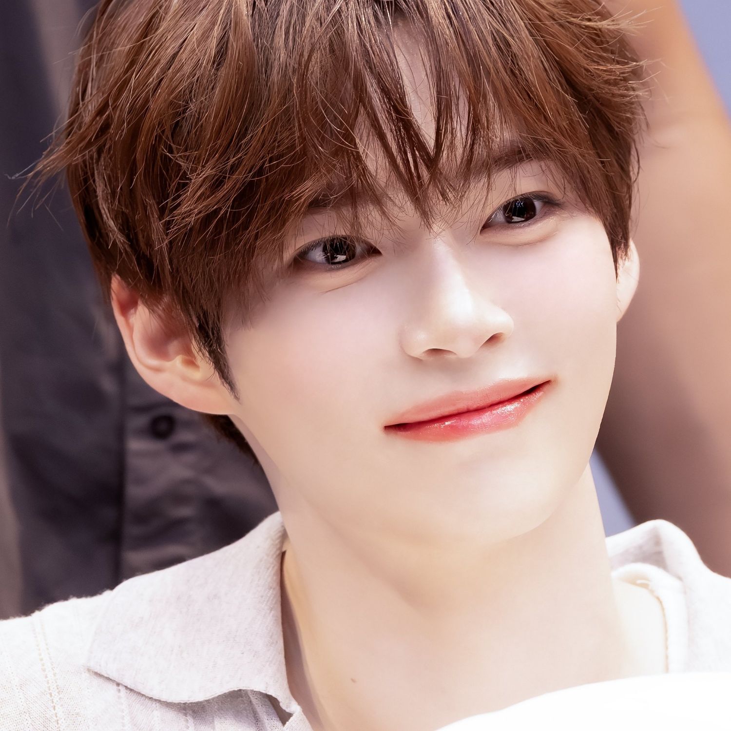 Behind-the-scenes cut of Sung Hanbin (ZEROBASEONE)