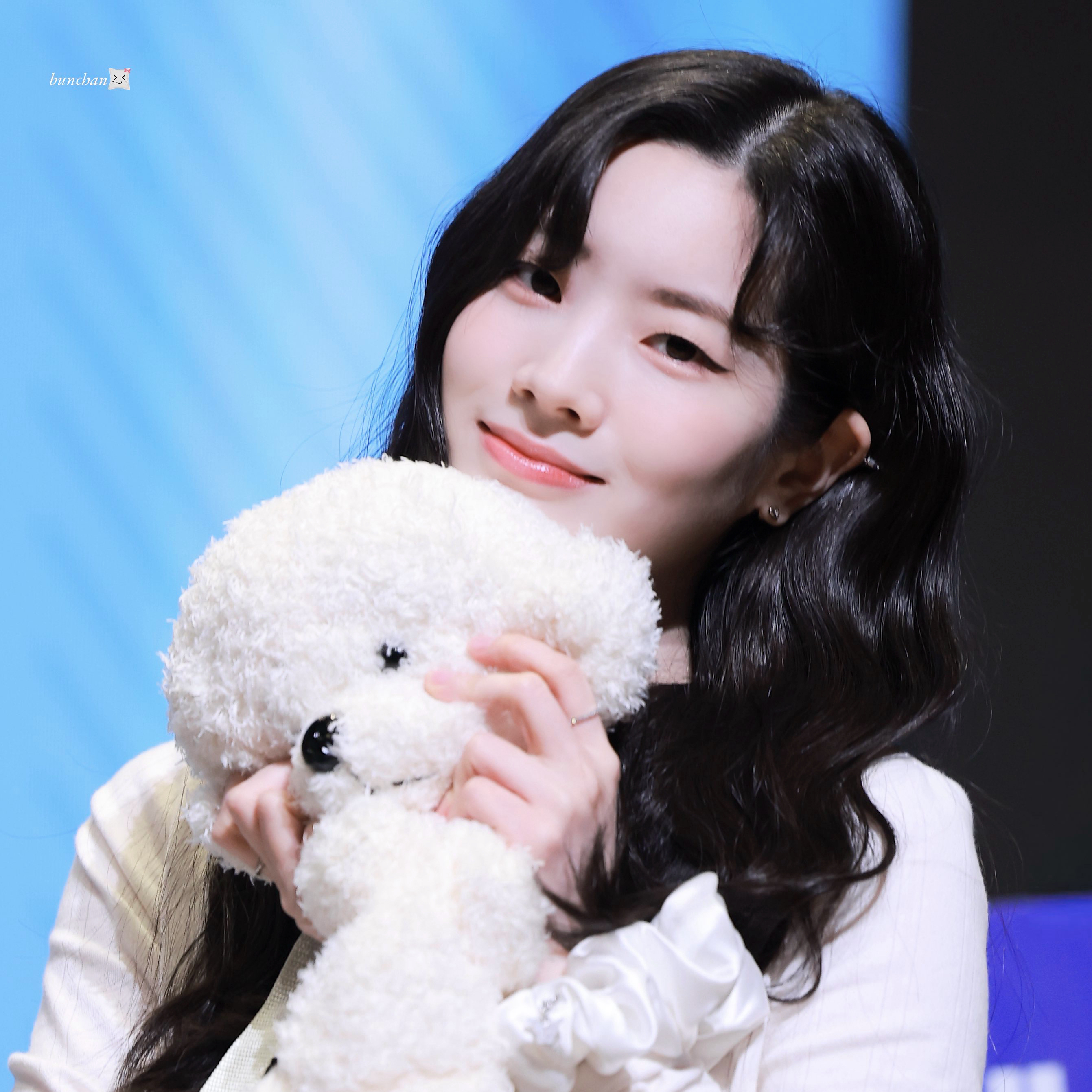 다현 (TWICE)의 비하인드 컷