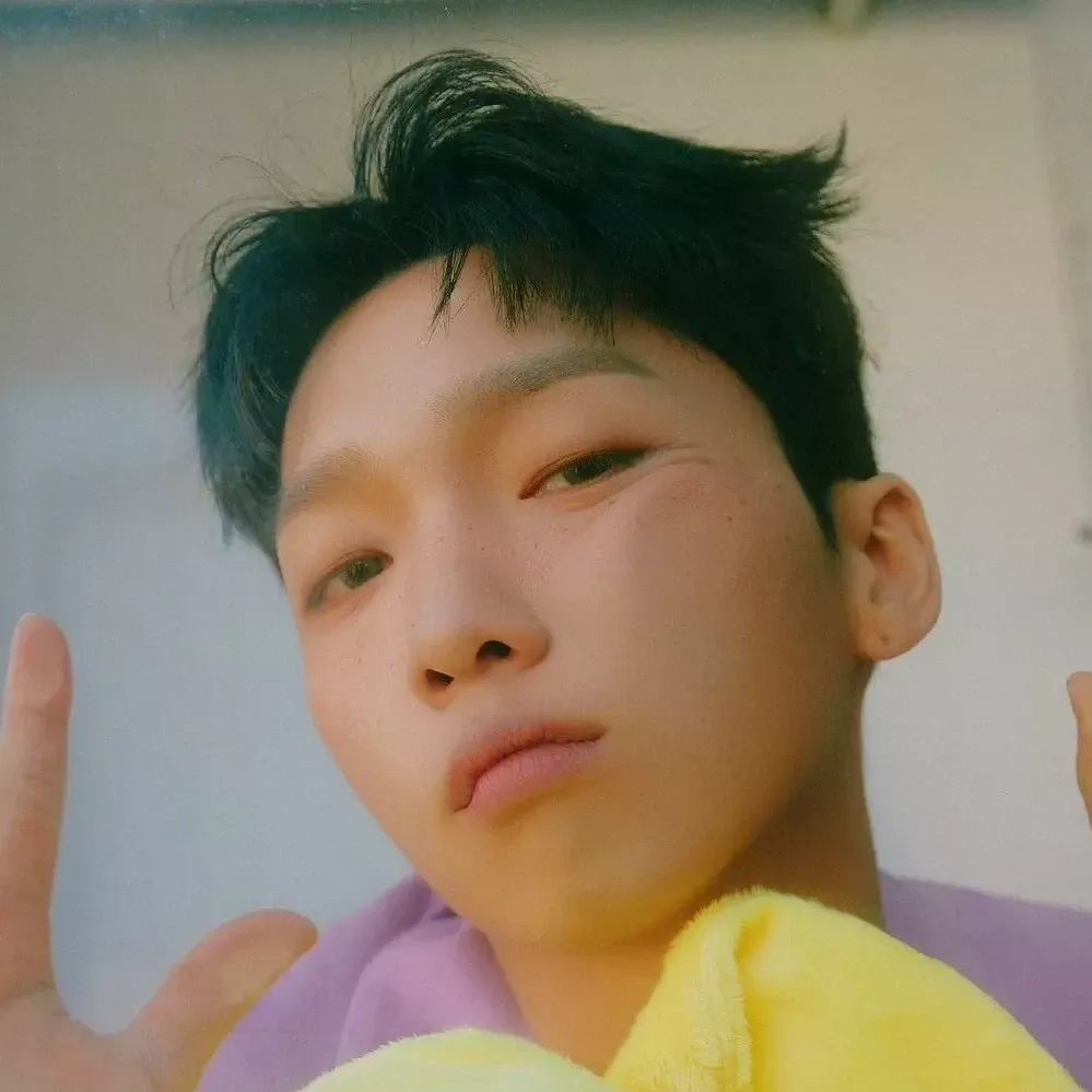 Latest photo of Jeong Sewoon