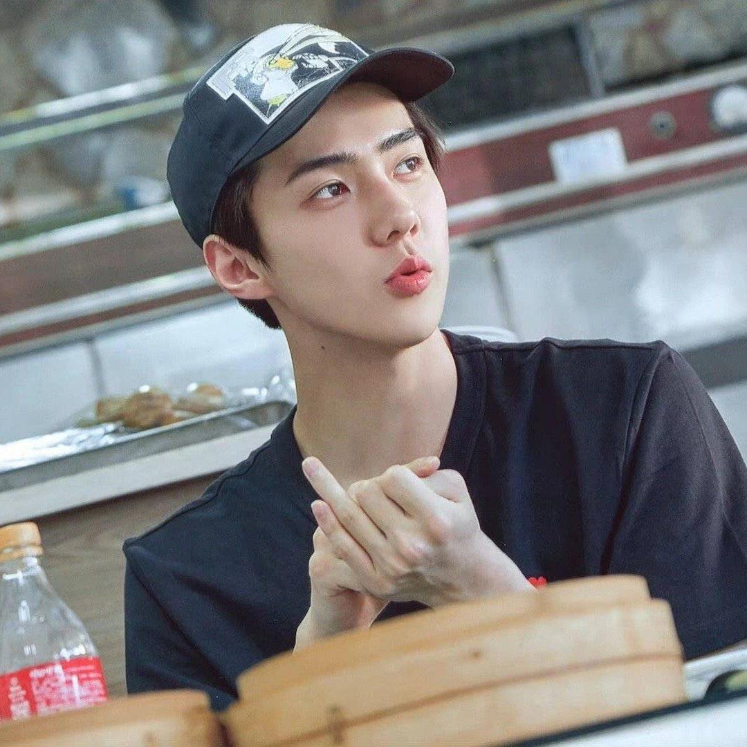 세훈 (EXO)의 비하인드 컷