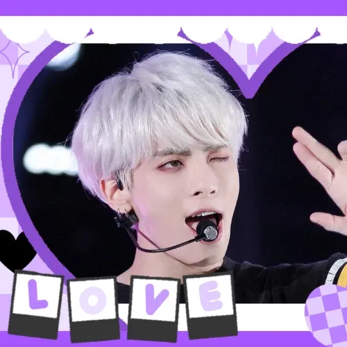 A moment captured by Jonghyun (SHINee)'s fan