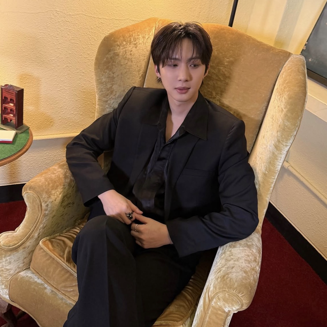 Behind-the-scenes cut of PENTAGON