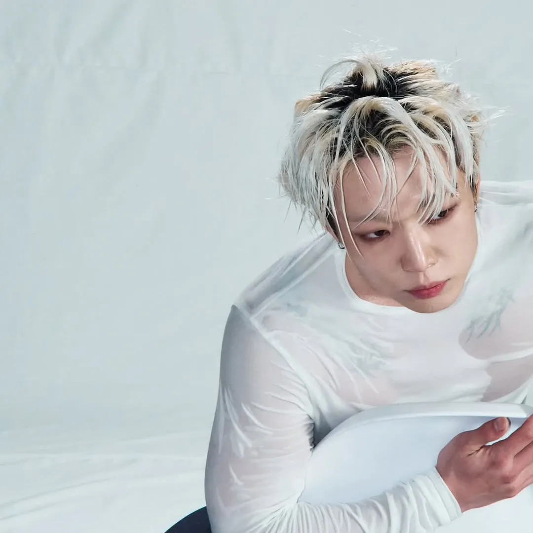 Recent activity shot of BOBBY (iKON)