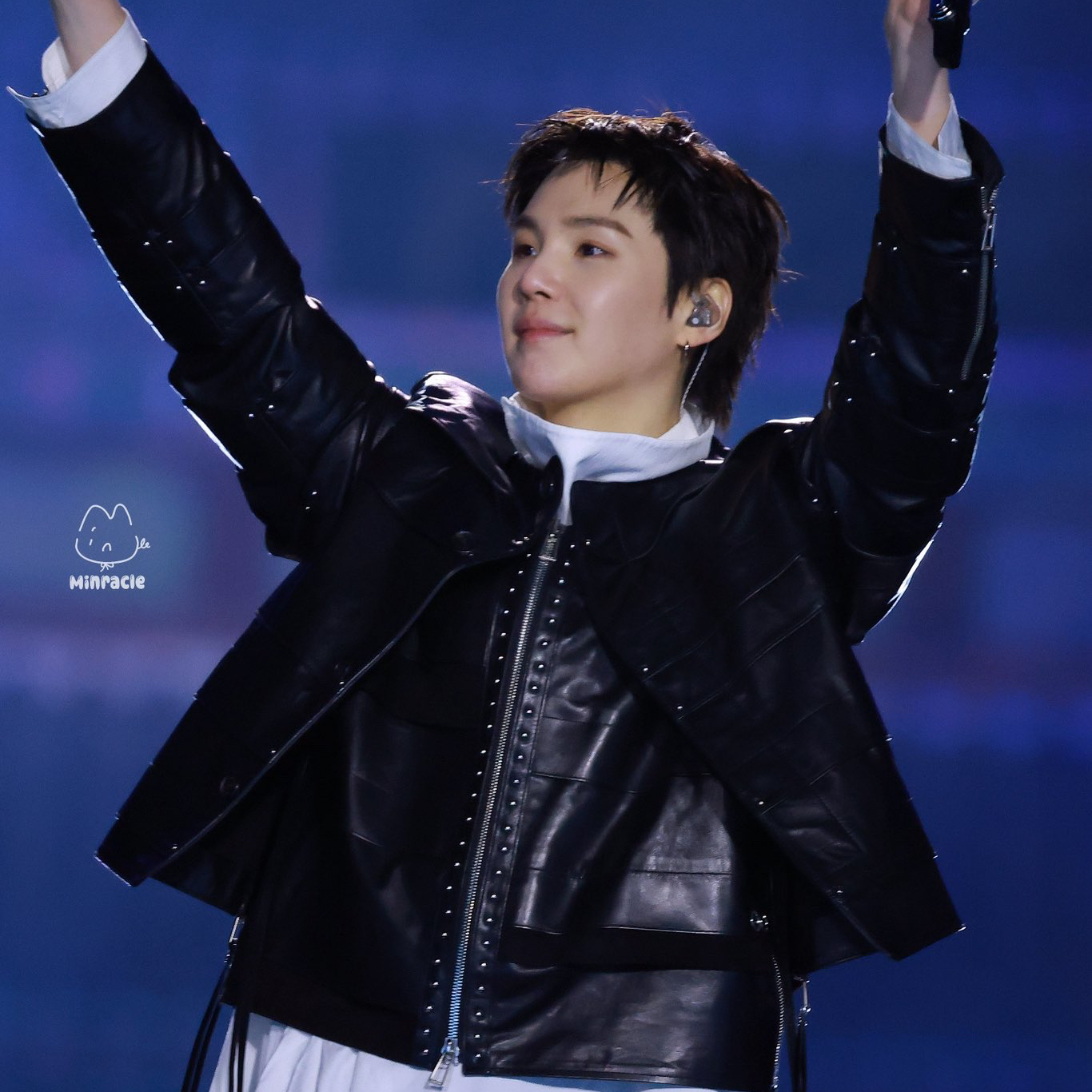 SUGA (BTS)の舞台裏ショット