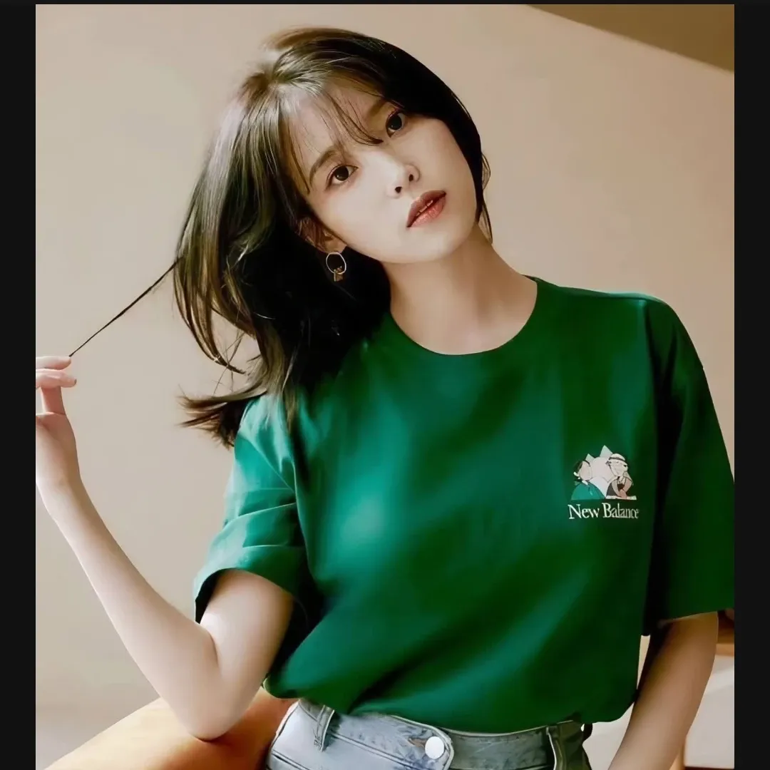 아이유 최근 활동샷