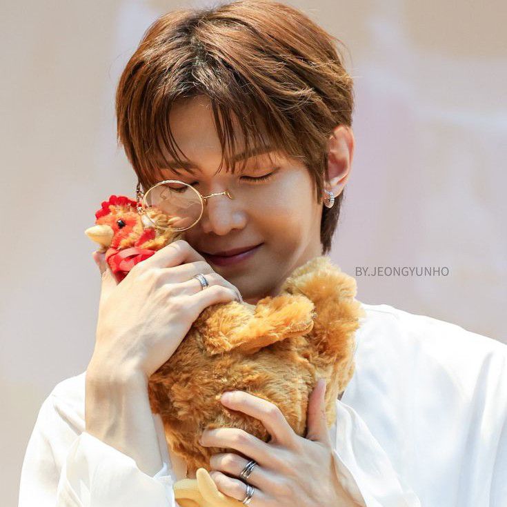 에이티즈의 비하인드 컷