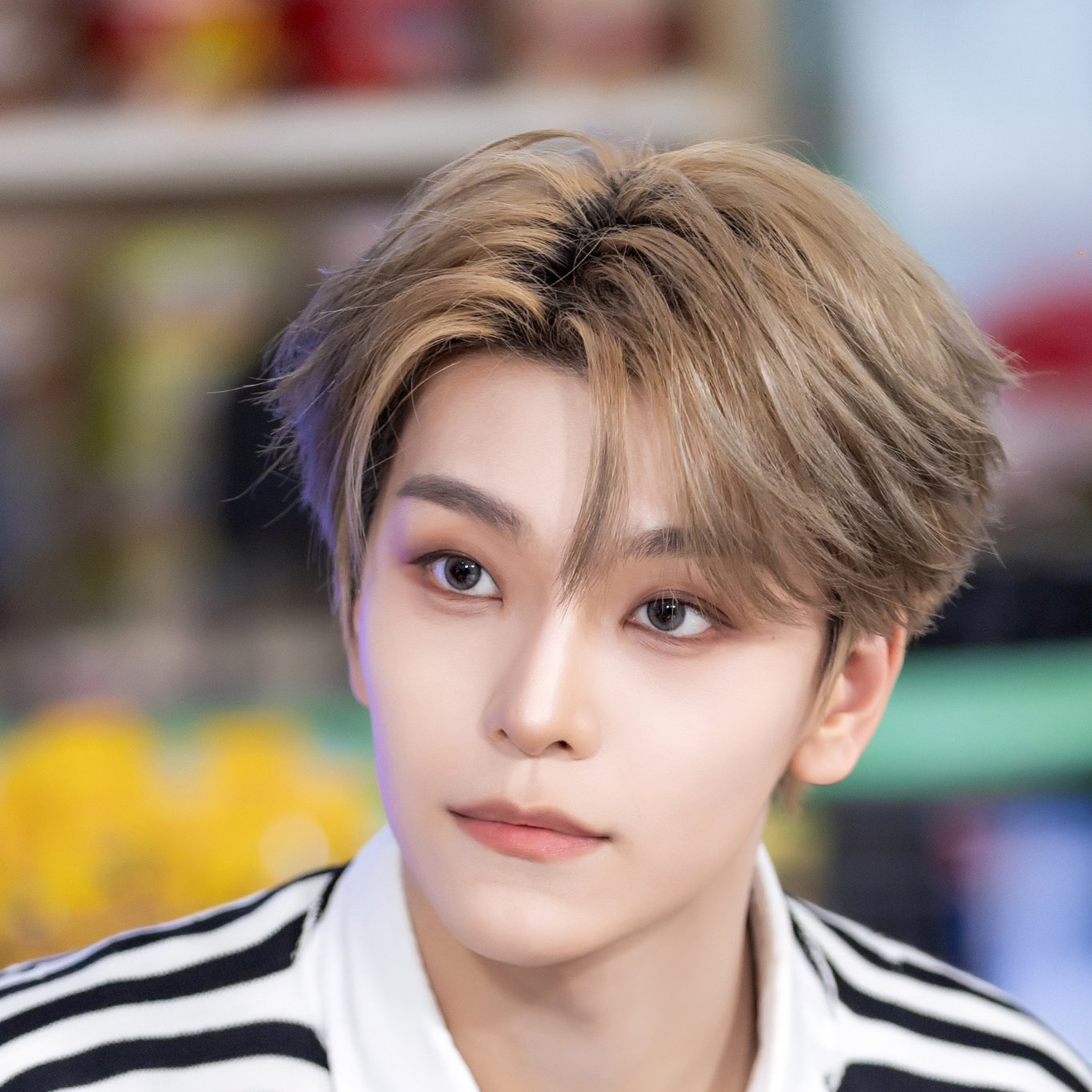 A moment captured by He Xinlong (ALPHA DRIVE ONE)'s fan