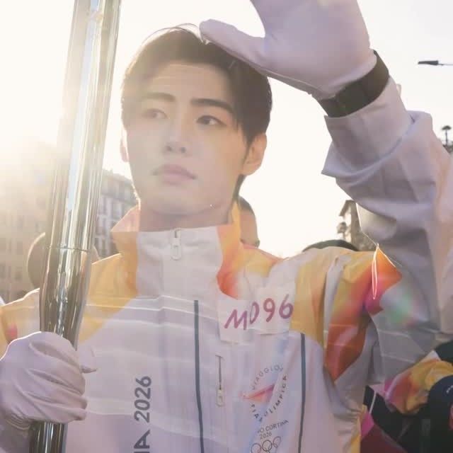 Foto aktivitas terbaru Sunghoon (ENHYPEN)