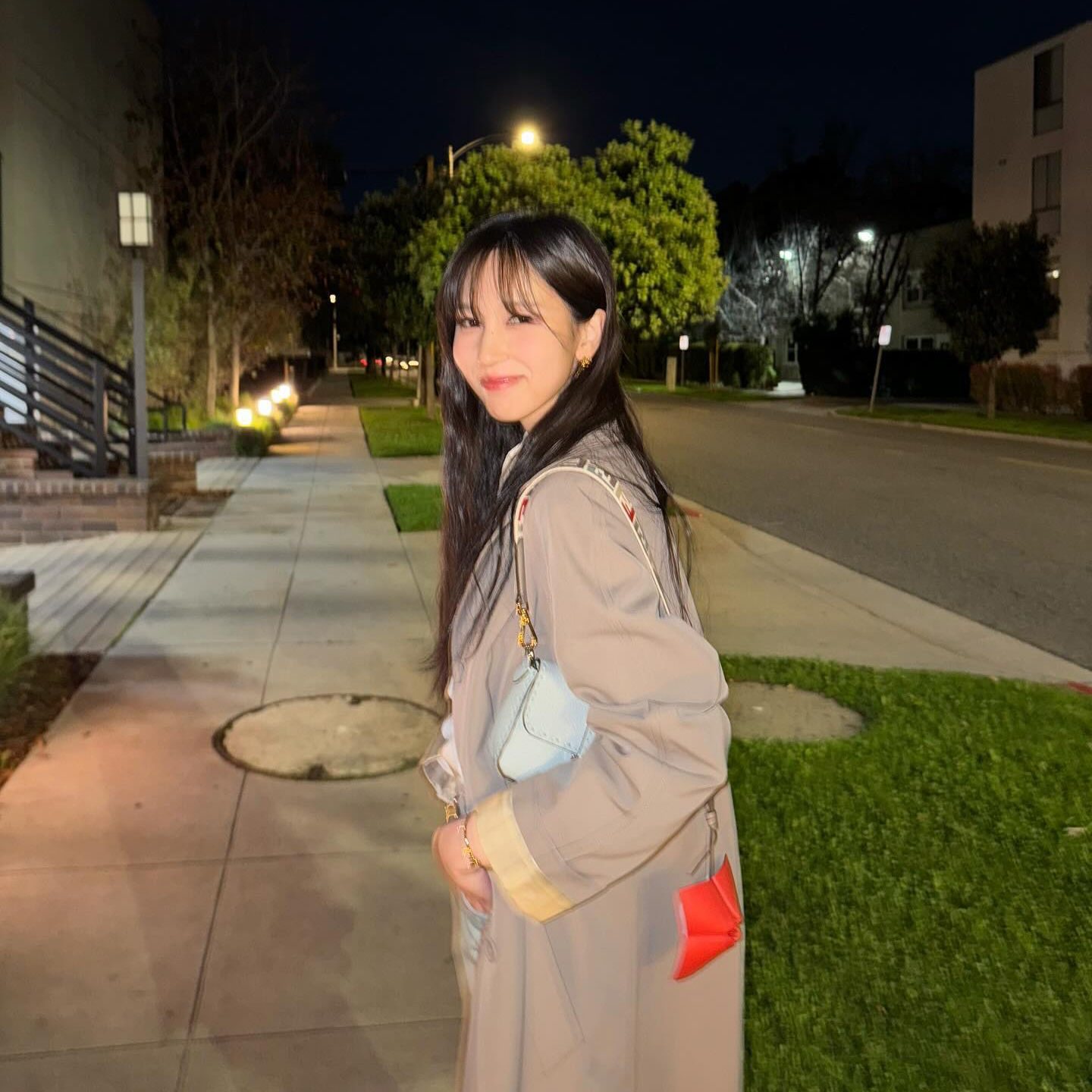 Foto aktivitas terbaru Mina (TWICE)