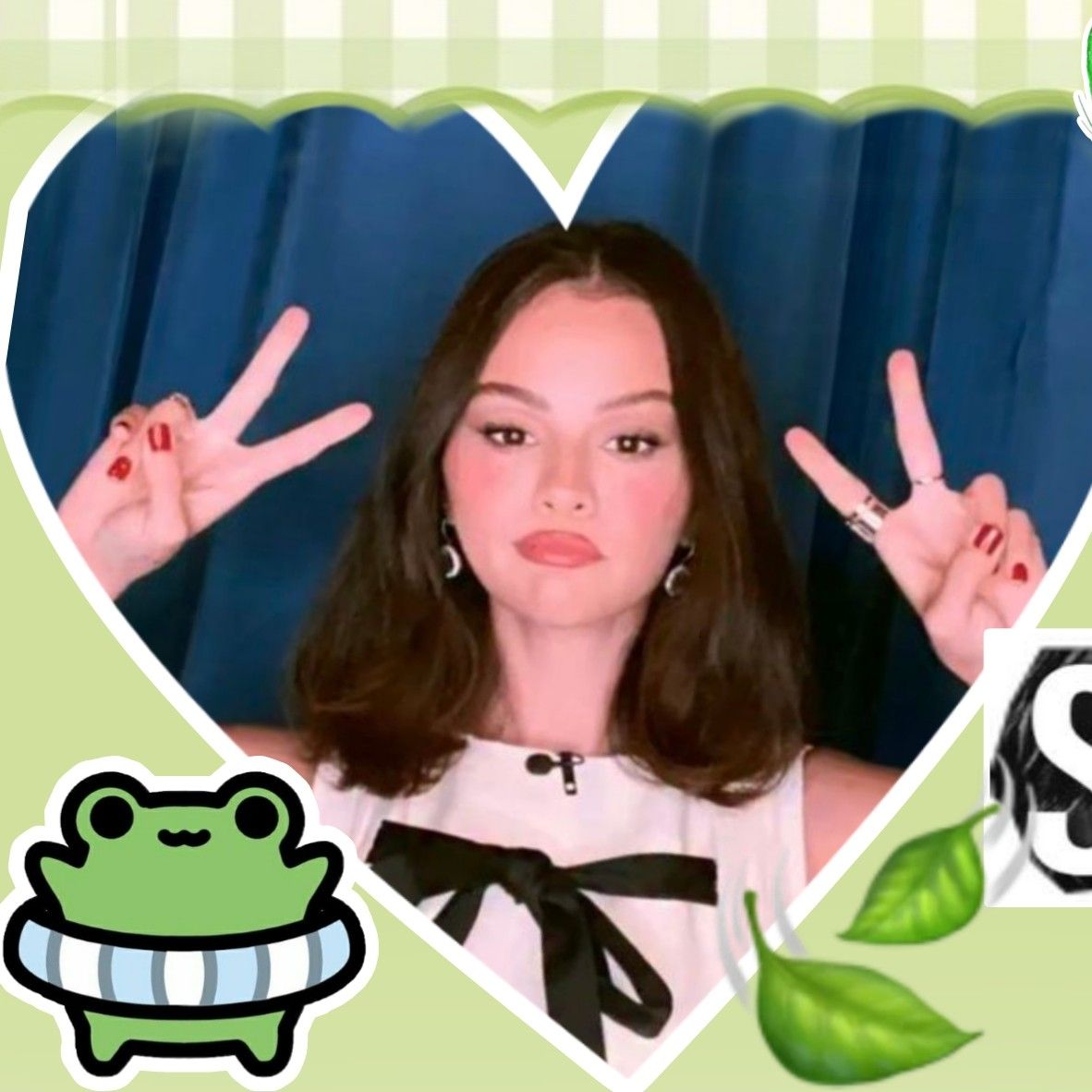 Latest photo of Selena Gomez