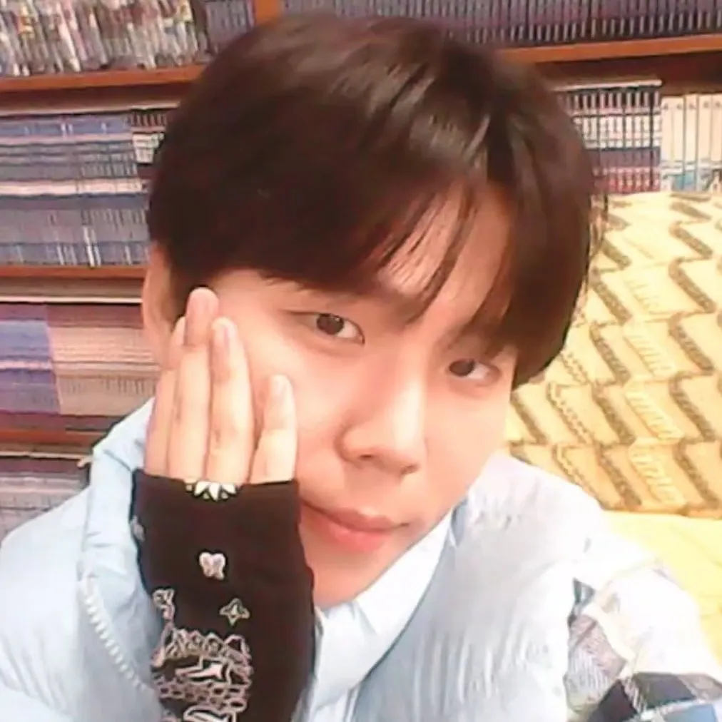 A moment captured by Jung Seunghwan's fan