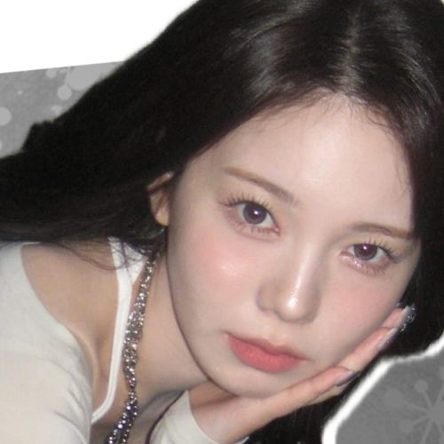 Recent activity shot of Ayaka (NiziU)