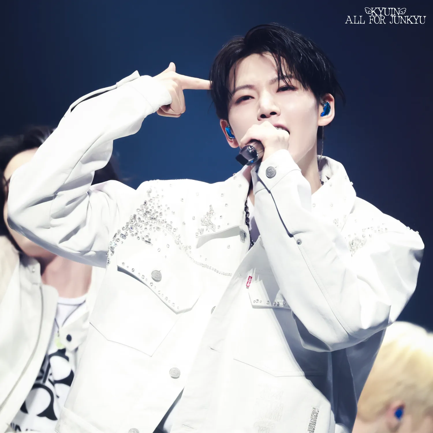 Behind-the-scenes cut of Junkyu (TREASURE)