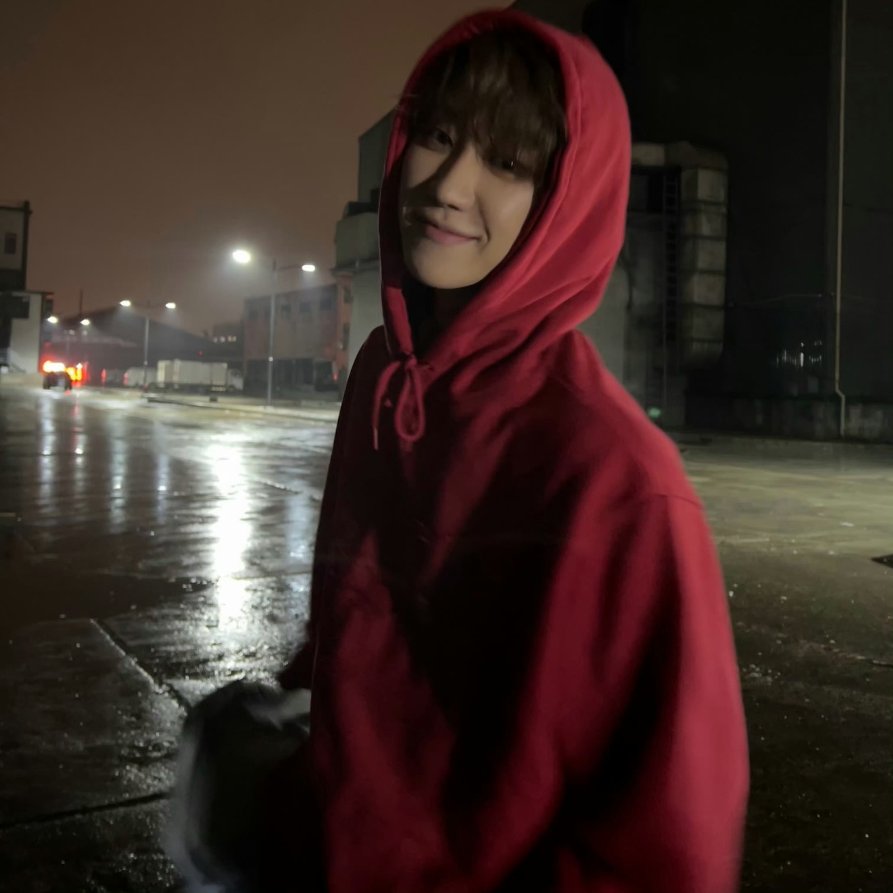 Behind-the-scenes cut of The 8 (SEVENTEEN)