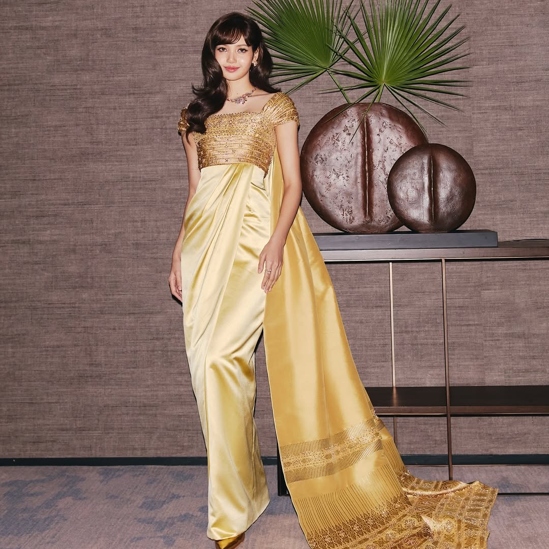 Momen yang diabadikan oleh penggemar Lisa (BLACKPINK)