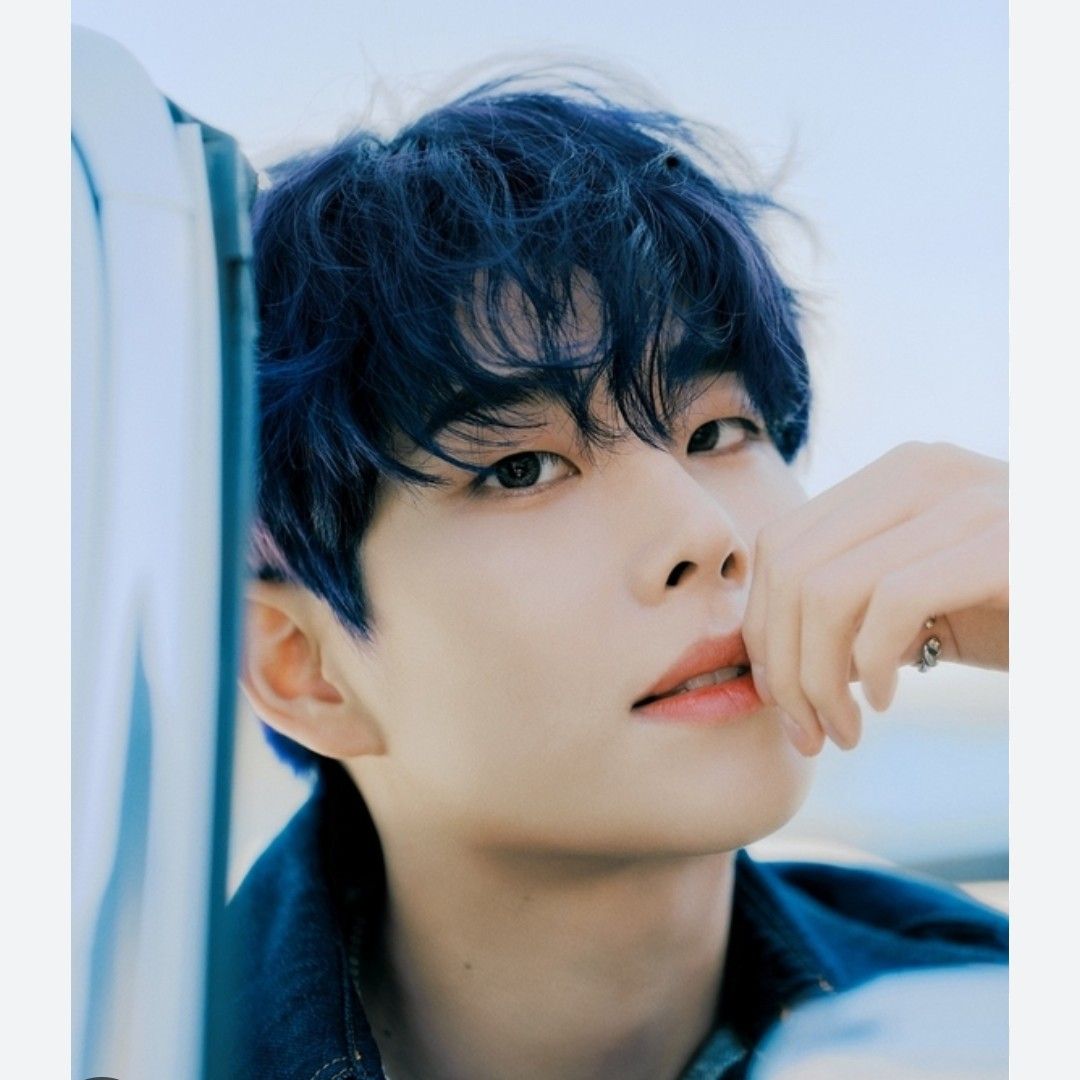 Behind-the-scenes cut of MJ (ASTRO)