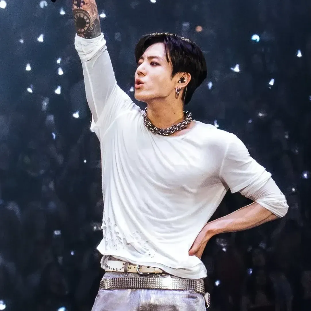A moment captured by Jungkook (BTS)'s fan