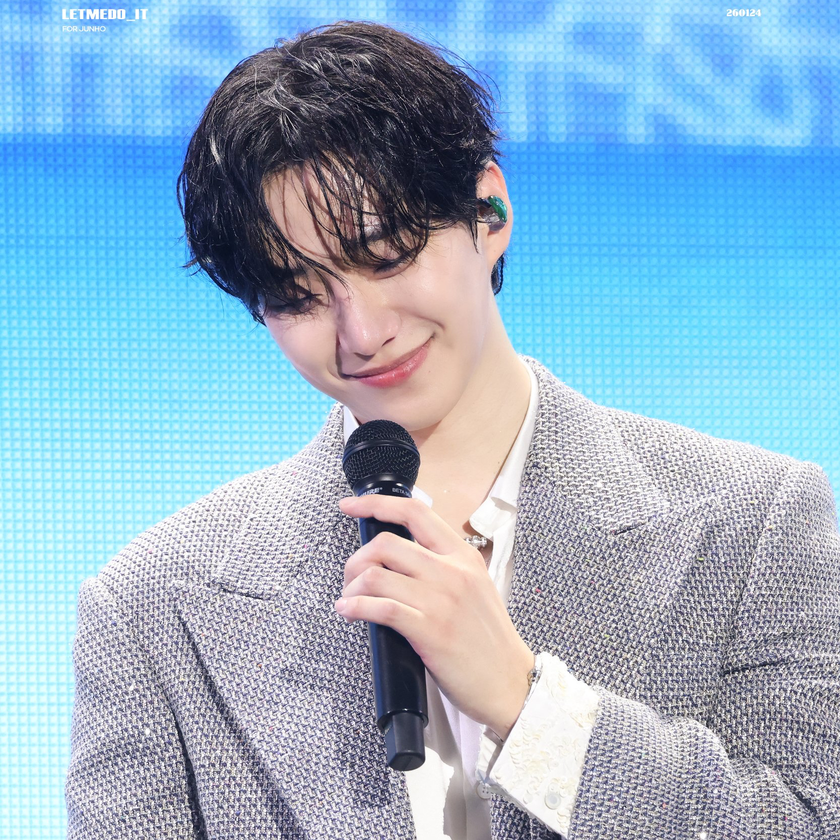 A moment captured by Junho (2PM)'s fan