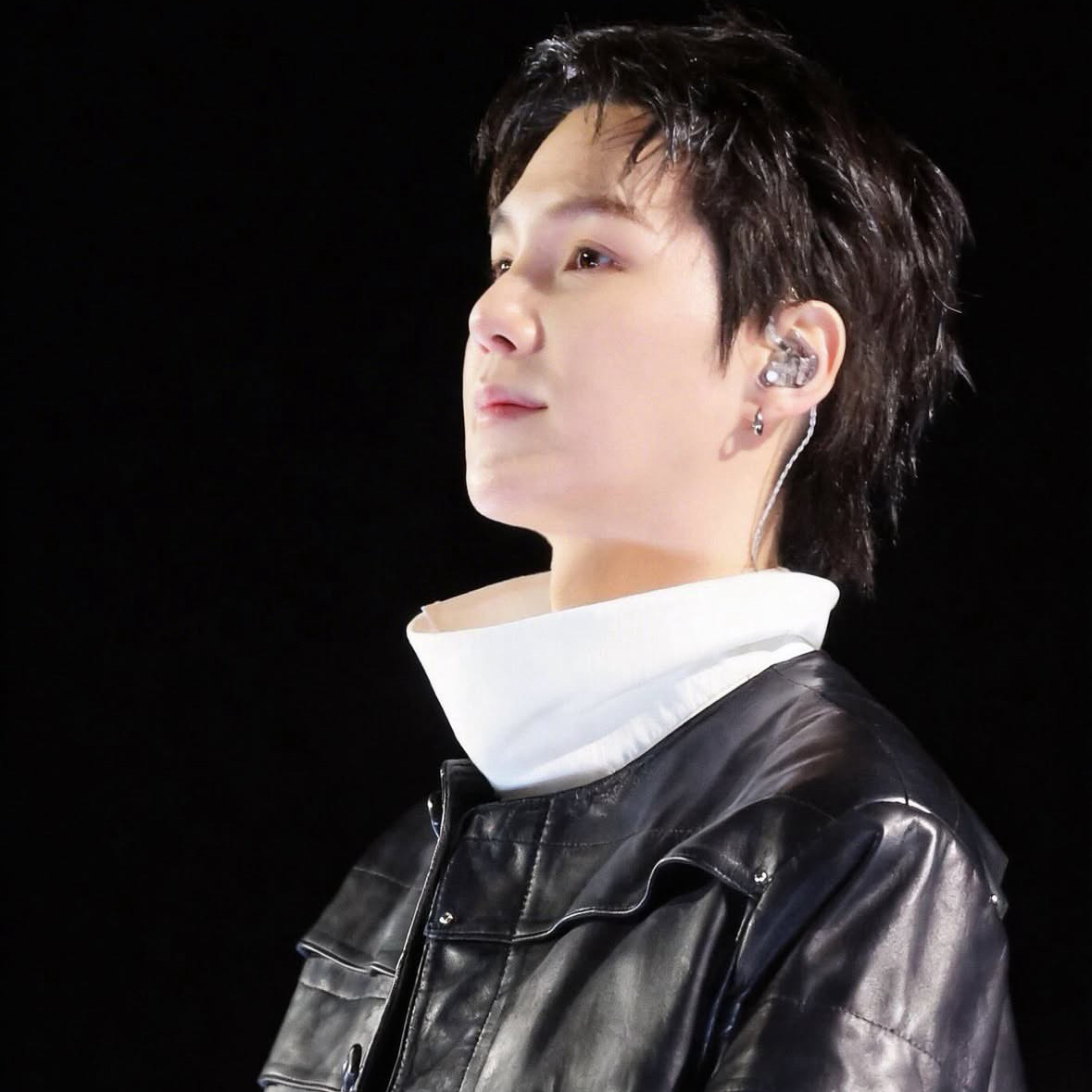 Foto aktivitas terbaru SUGA (BTS)