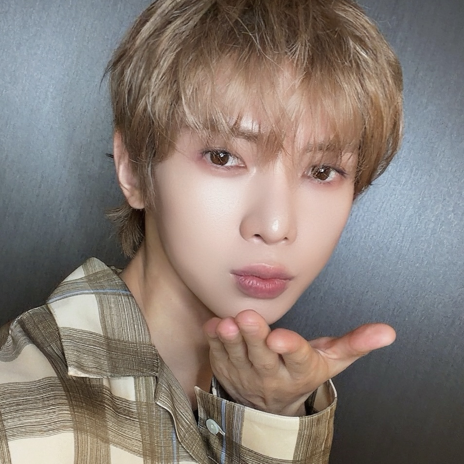 ATEEZ的幕后花絮