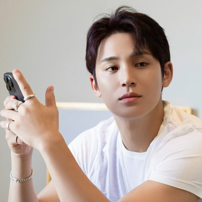 Latest photo of Mingyu (SEVENTEEN)