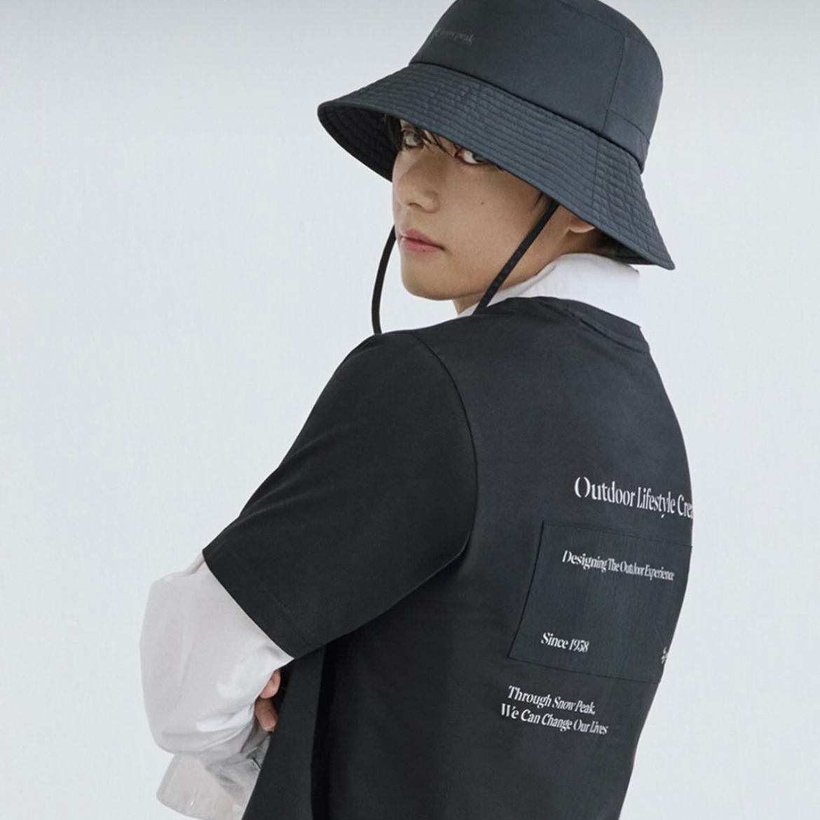 Behind-the-scenes cut of V (BTS)