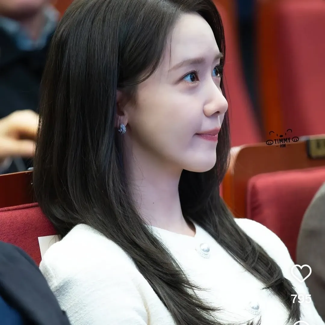 Latest photo of Yoona (Girls' Generation)