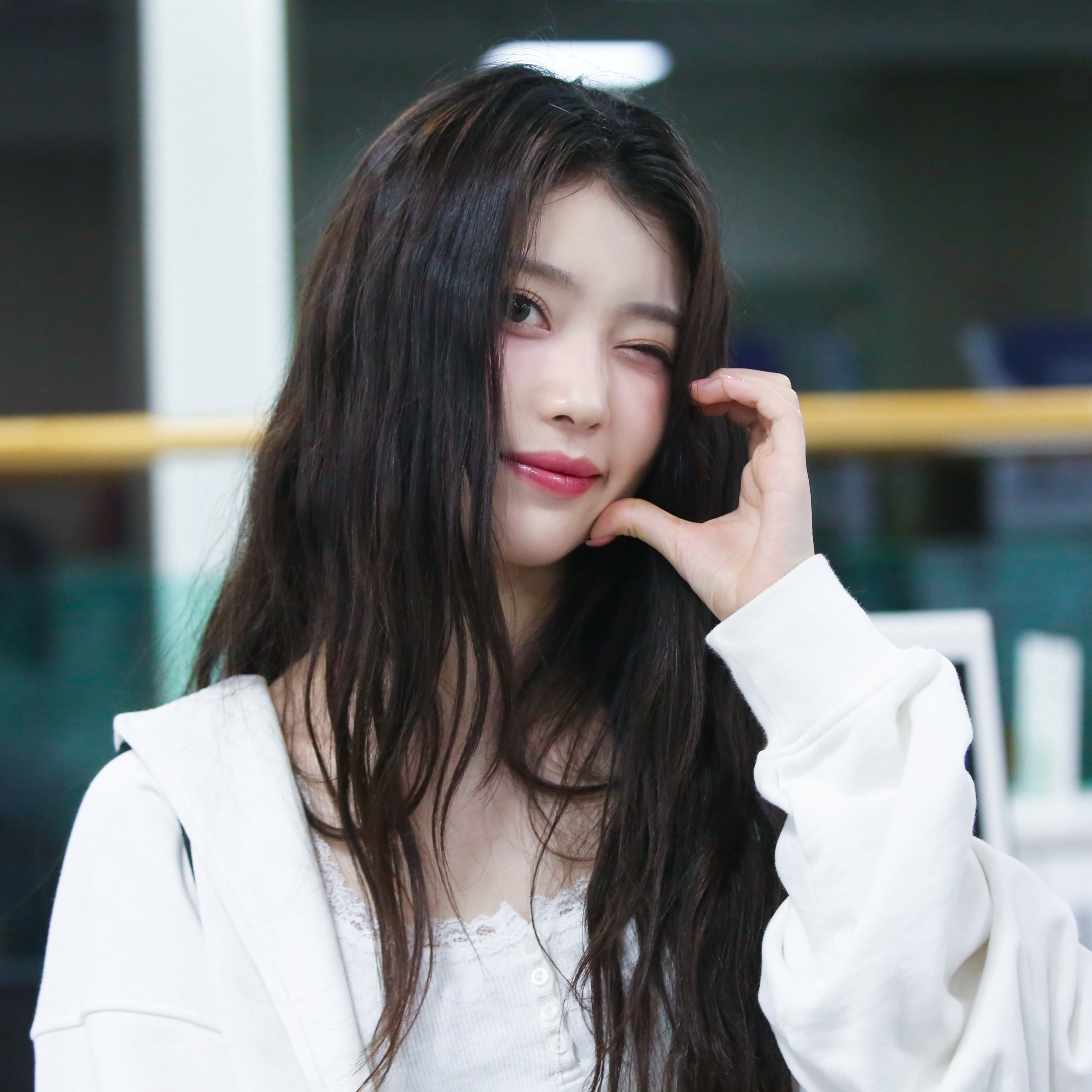 Behind-the-scenes cut of Xiao Ting (Kep1er)