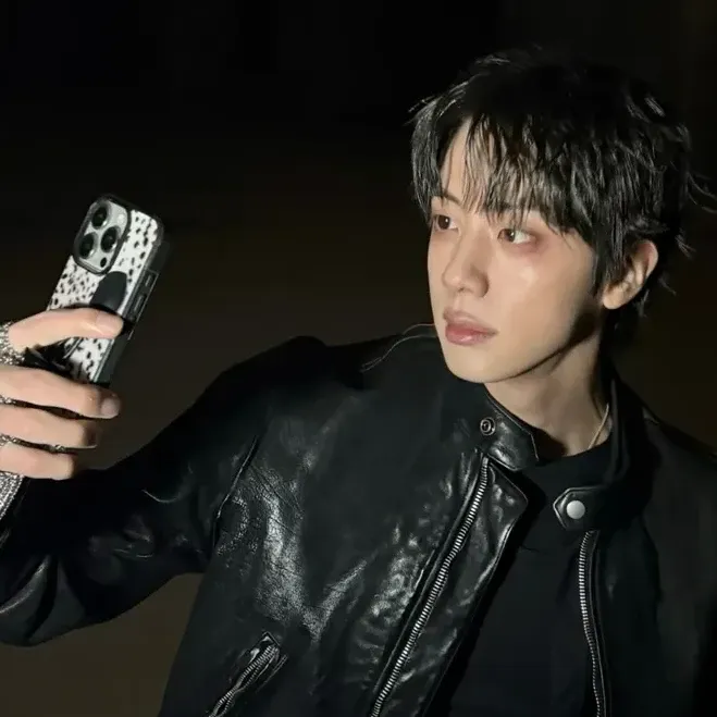 진 (방탄소년단)의 비하인드 컷