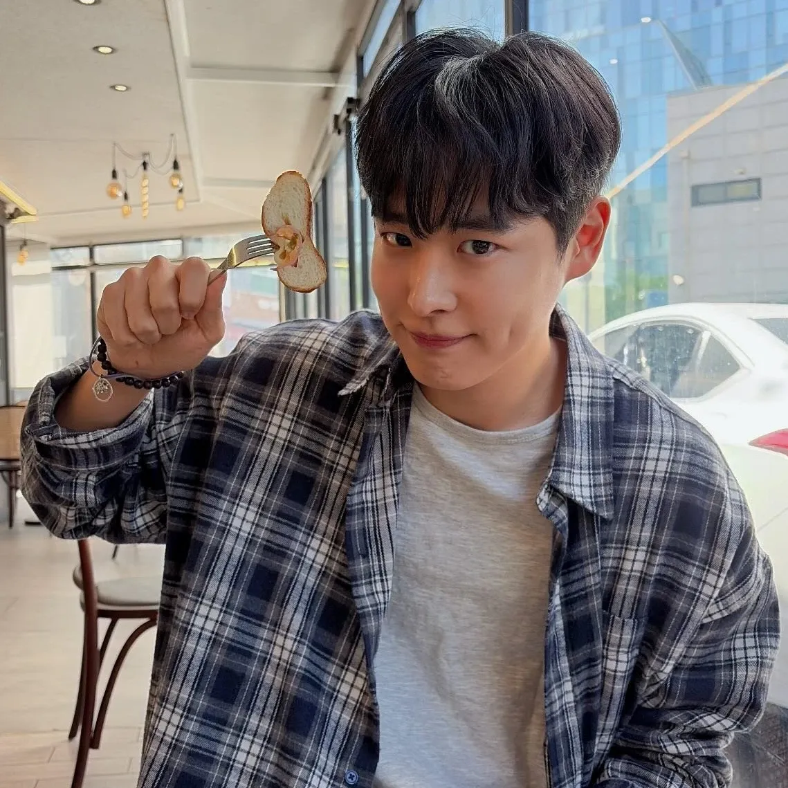 Recent activity shot of Choi Byungchan