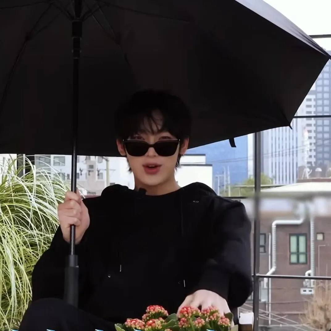 A moment captured by Sunoo (ENHYPEN)'s fan