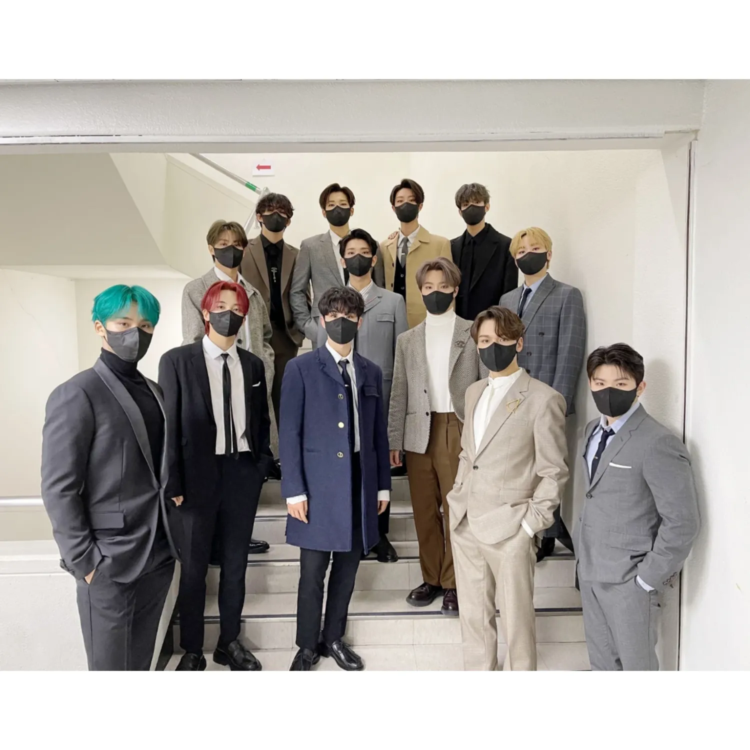 Foto aktivitas terbaru SEVENTEEN