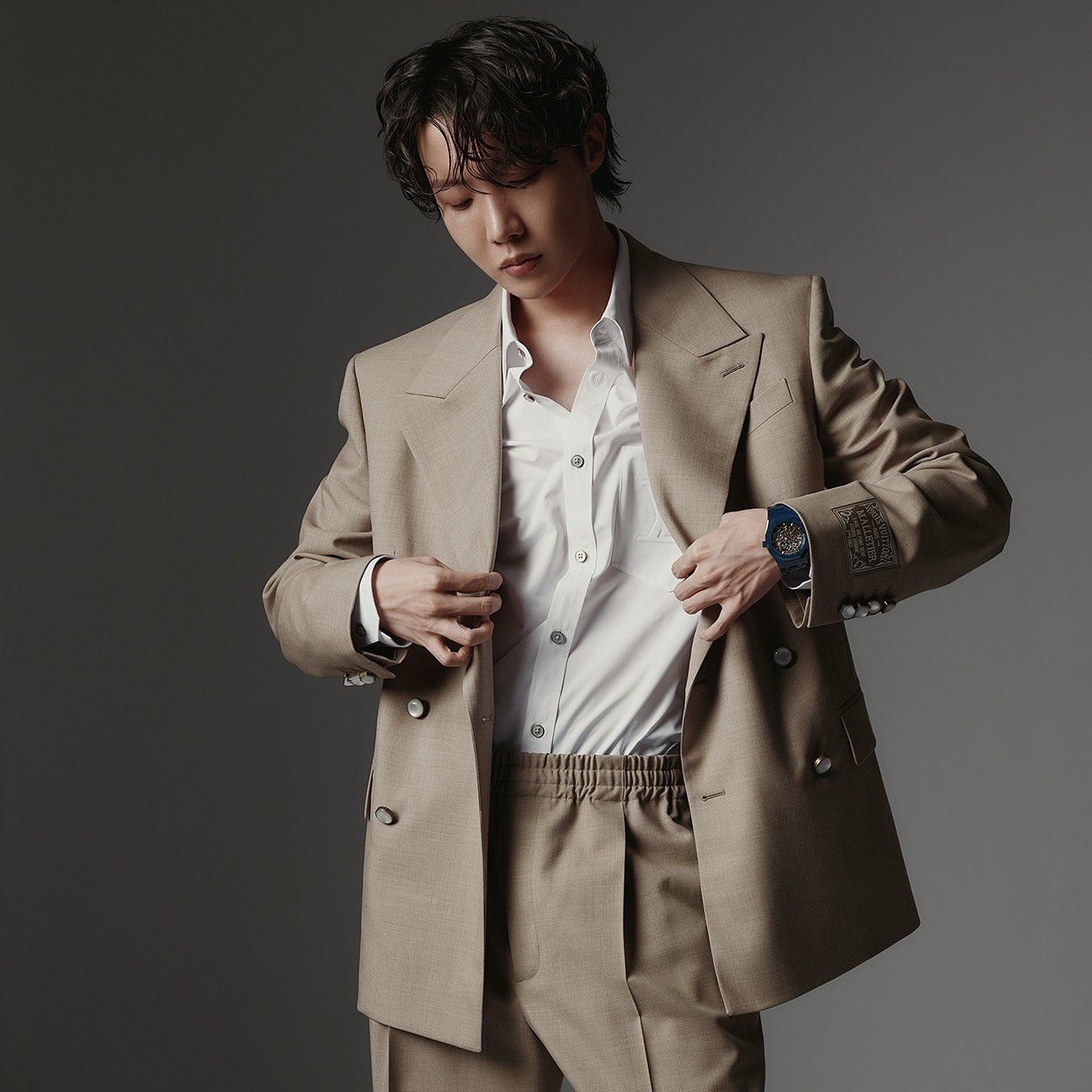 Momen yang diabadikan oleh penggemar j-hope (BTS)