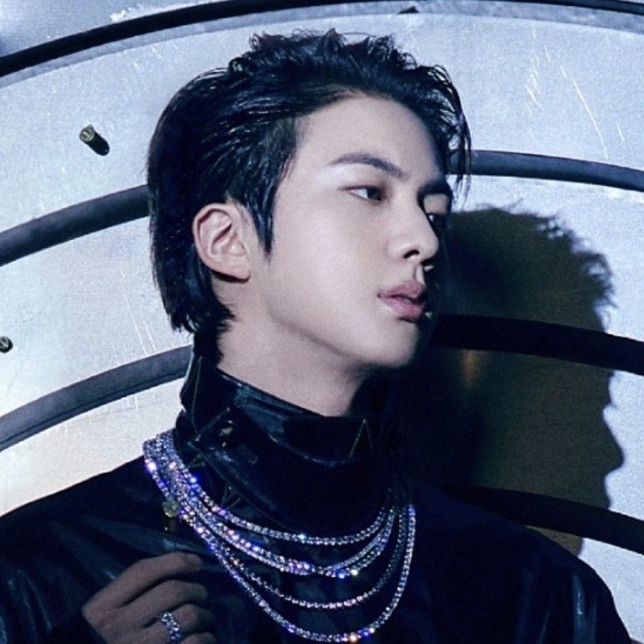 진 (방탄소년단) 최근 활동샷