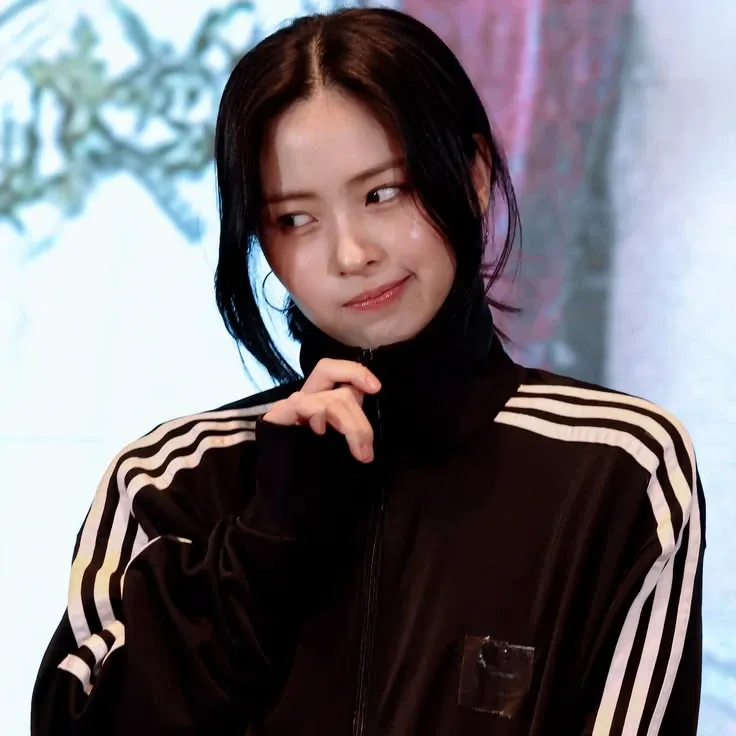 A moment captured by Ryujin (ITZY)'s fan