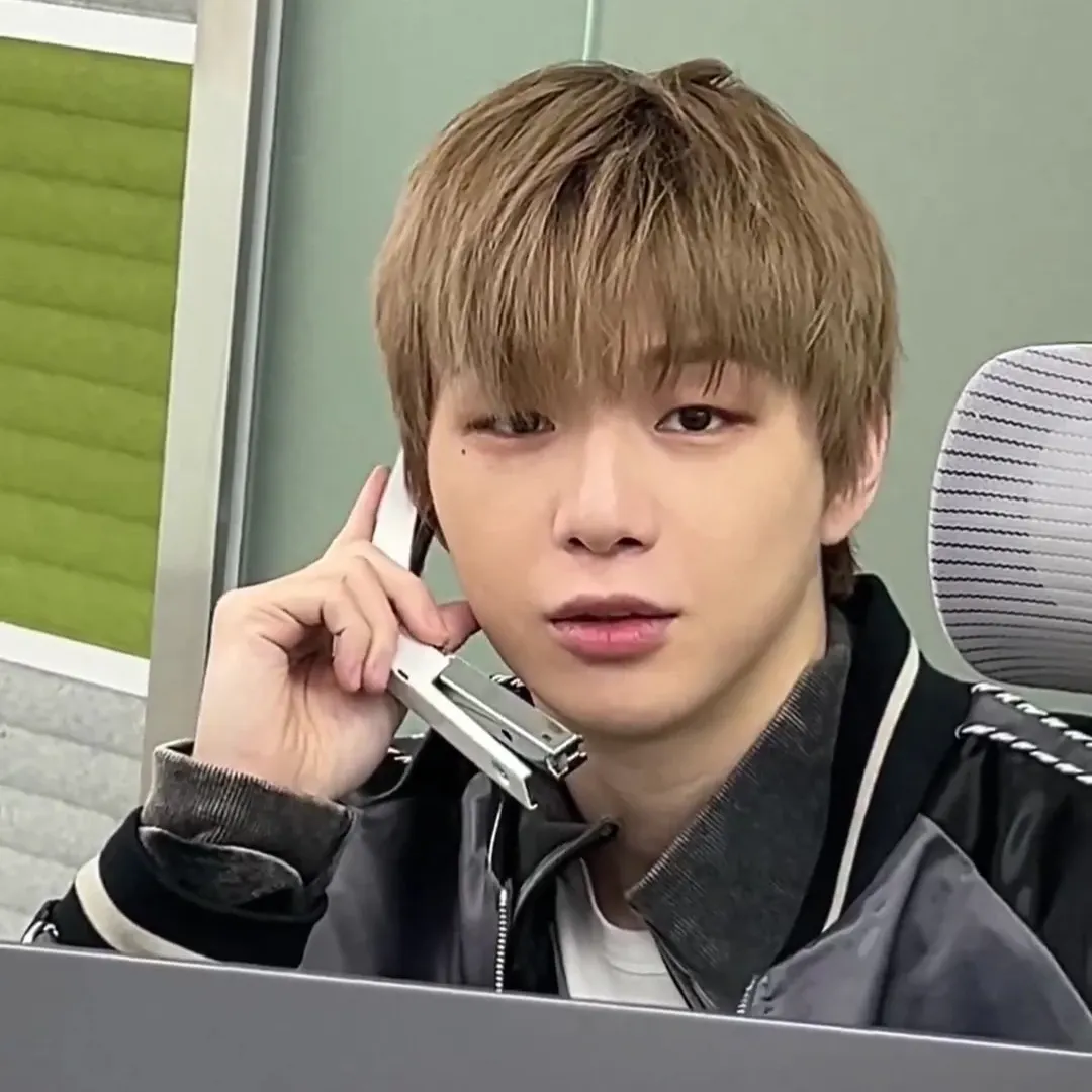 강다니엘 최근 활동샷