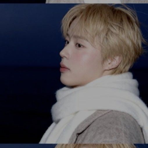 Recent activity shot of Ha Sungwoon