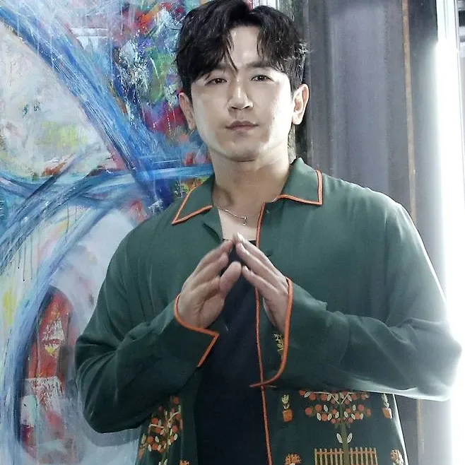 A moment captured by Lee Minwoo (SHINHWA)'s fan