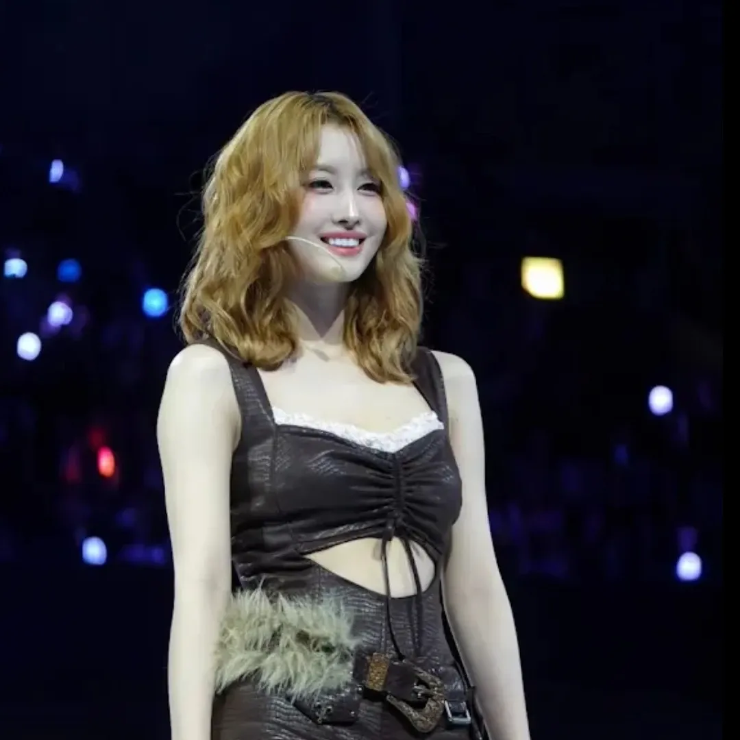 모모 (TWICE)의 비하인드 컷