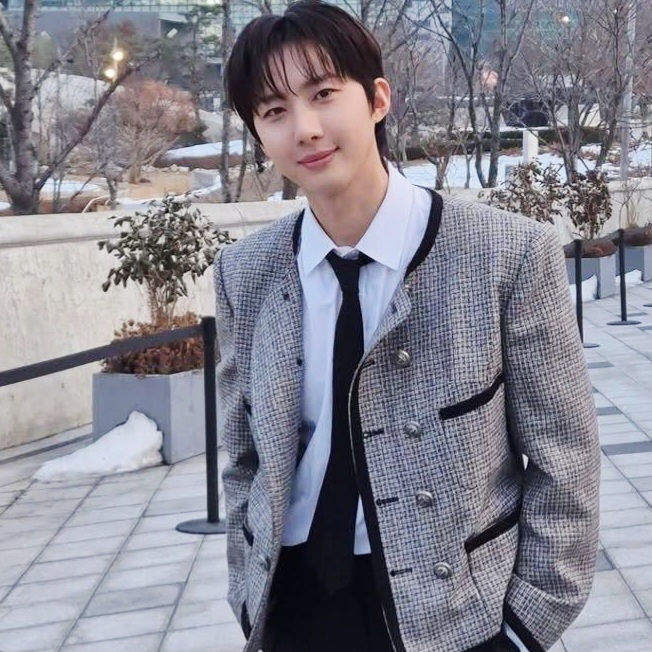 Latest photo of Hui (PENTAGON)