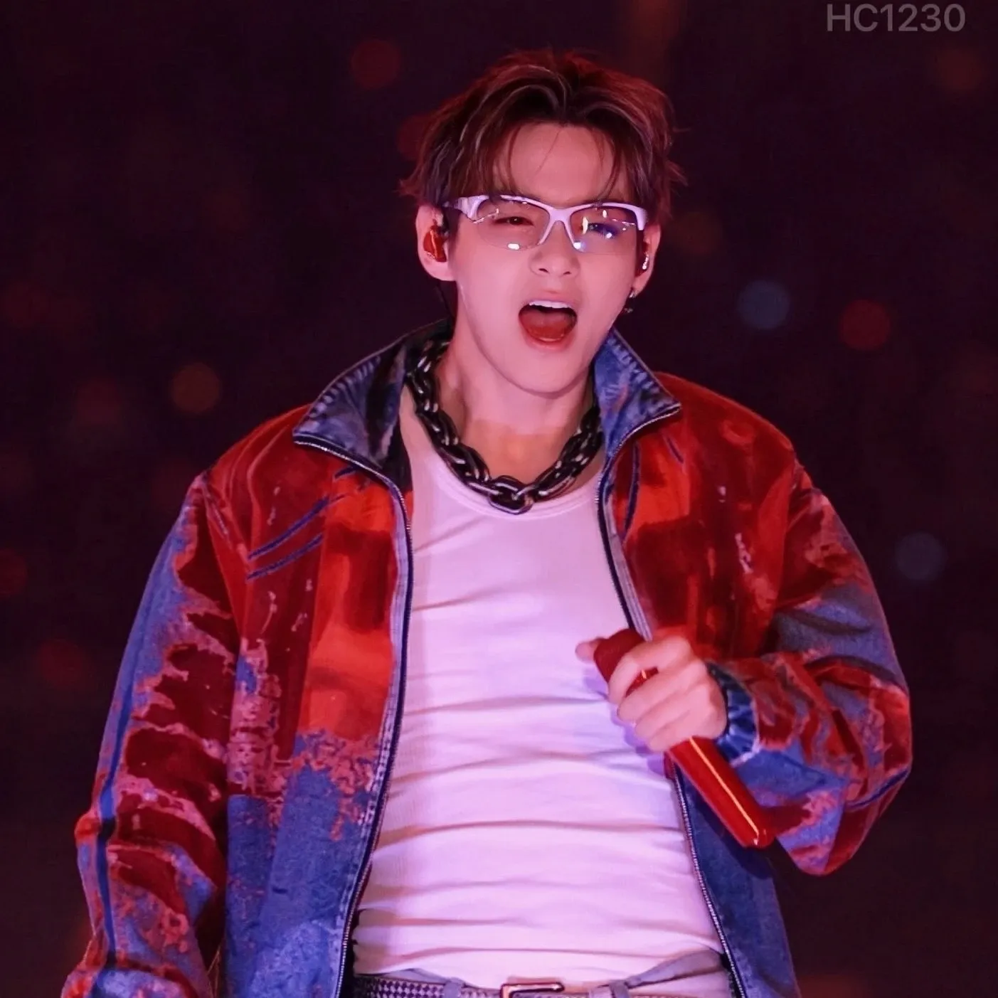 뷔 (방탄소년단) 최근 활동샷