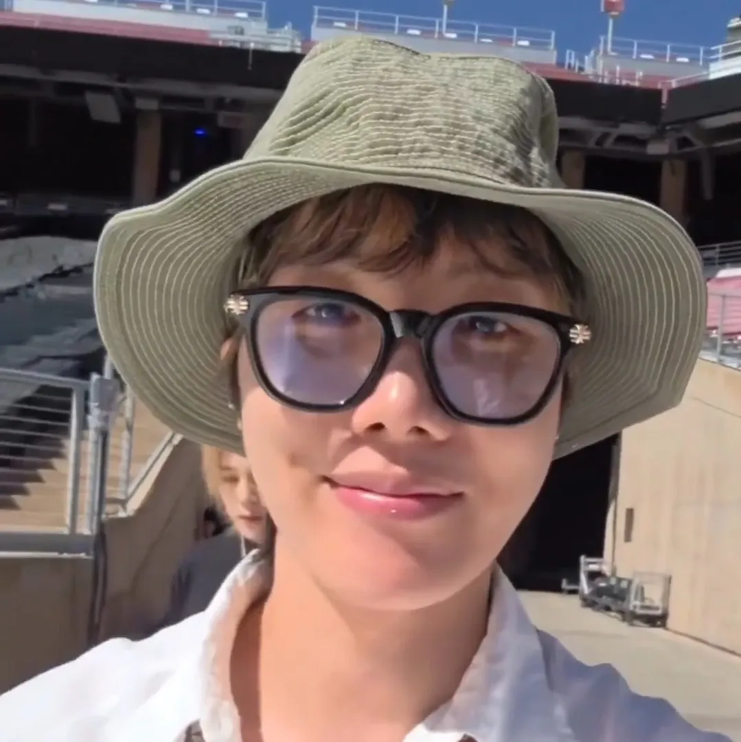 Potret di balik layar j-hope (BTS)