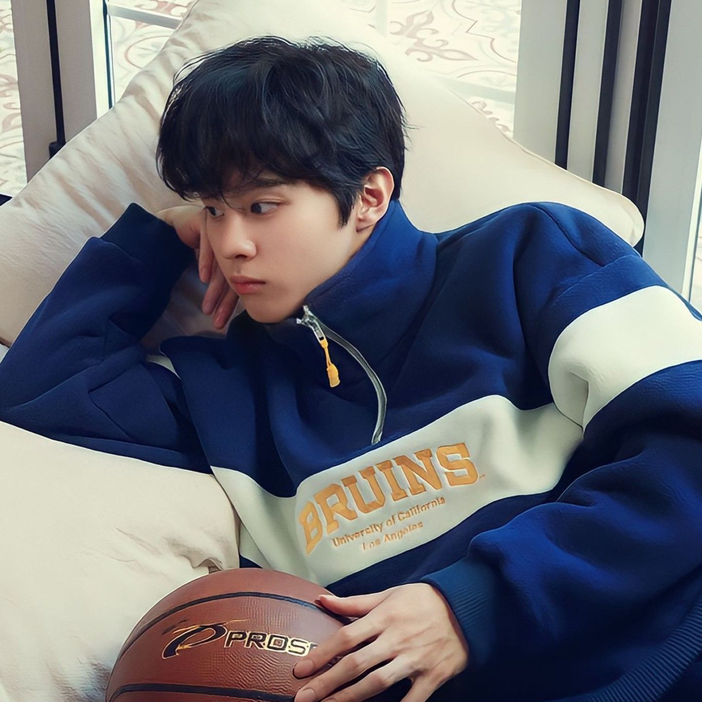 김우석의 비하인드 컷