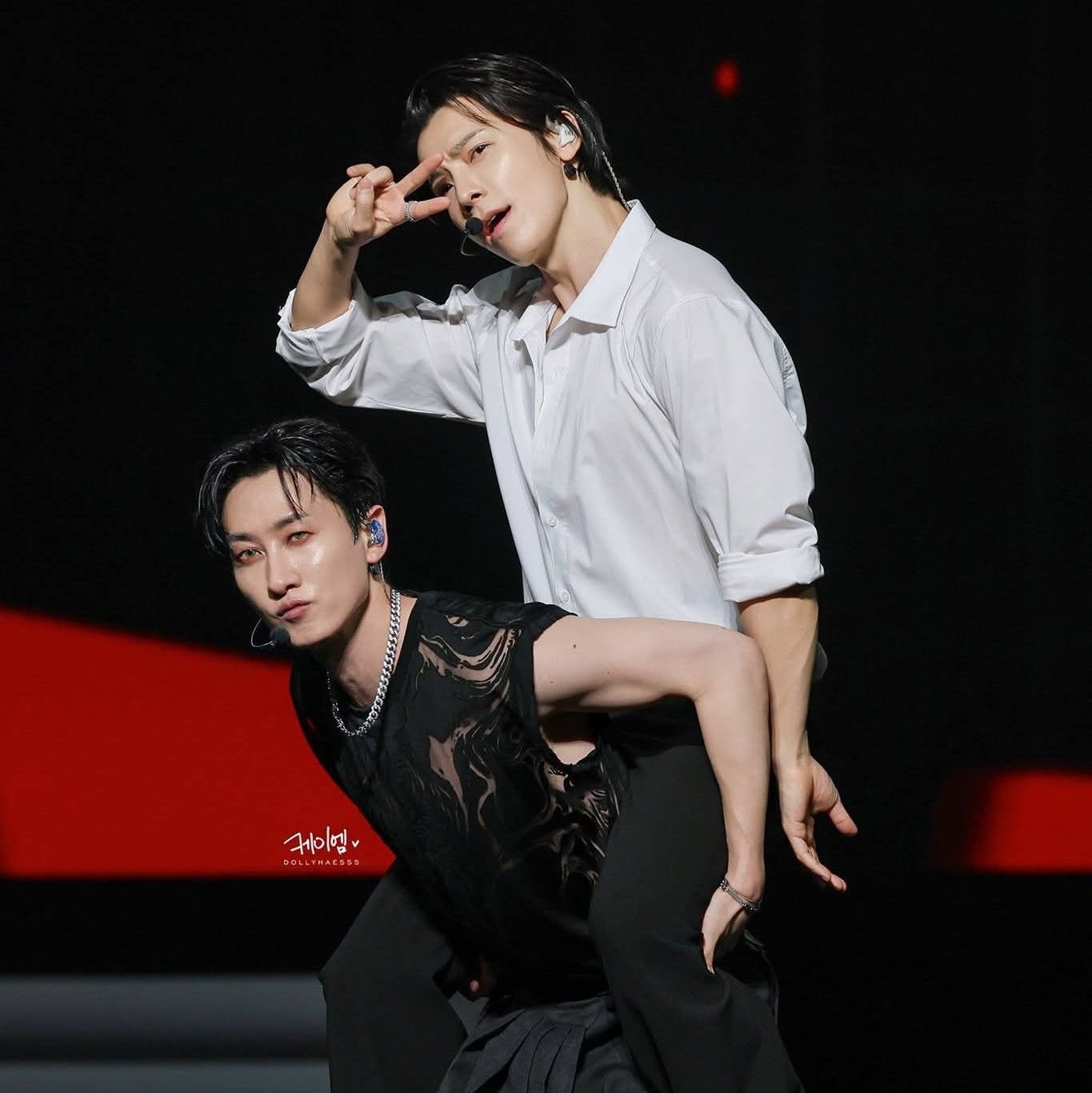 Latest photo of Super Junior