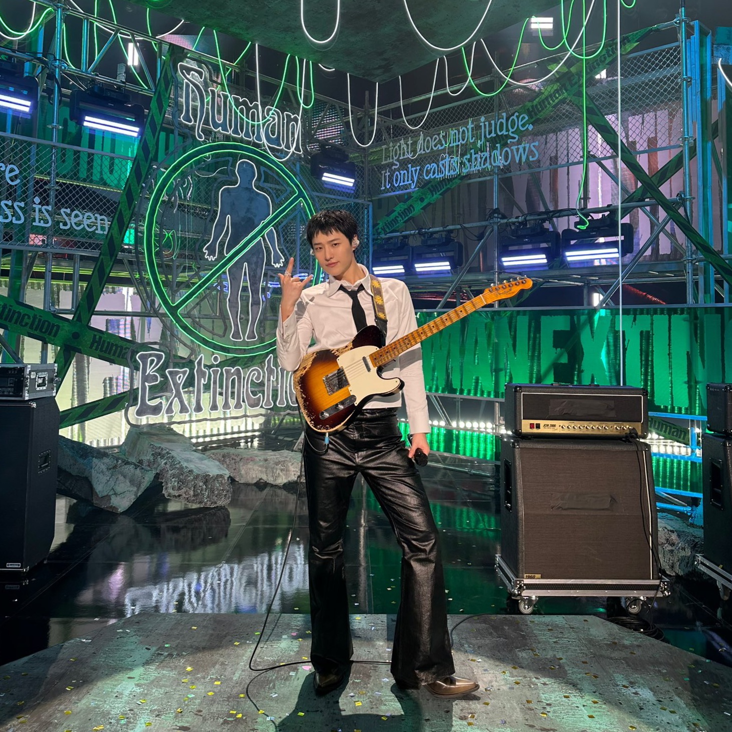 A moment captured by WOODZ's fan