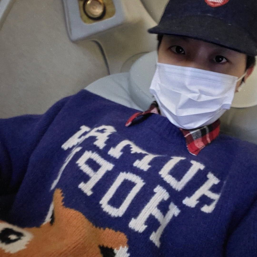 Momen yang diabadikan oleh penggemar j-hope (BTS)