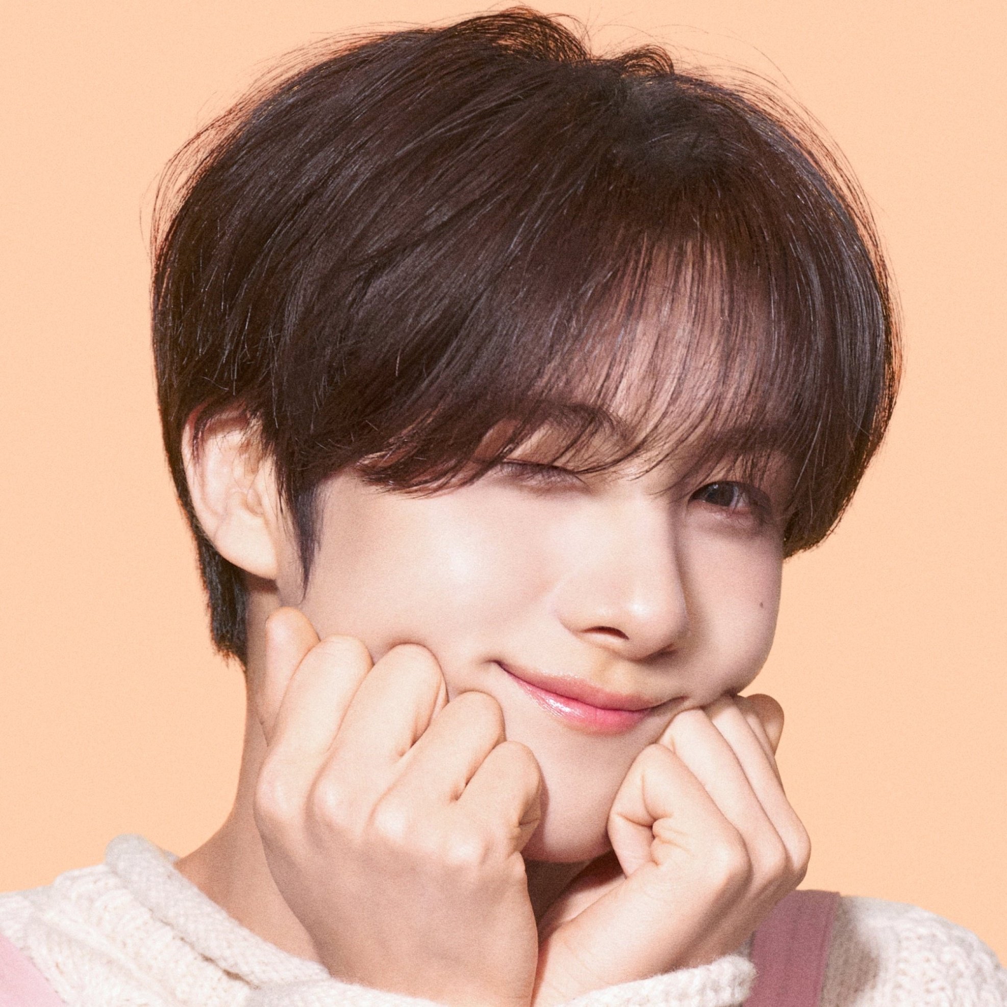 Latest photo of Youngjae (TWS)